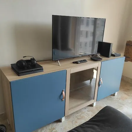 Apartment Spacieux. P Gratuit.plage A 13 Min
